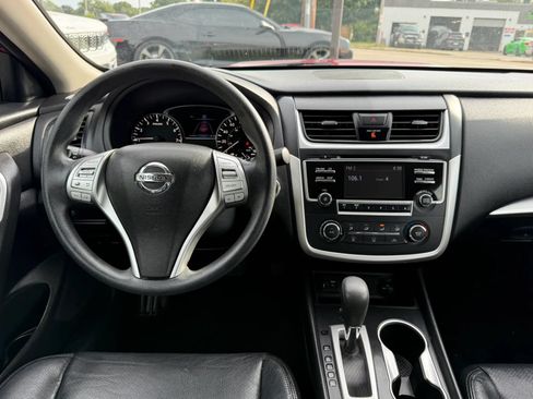 Used 2016 Nissan Altima 2.5 S w/ Power Driver Seat Package FWD image 25
