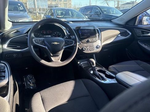 Used 2023 Chevrolet Malibu LT image 16