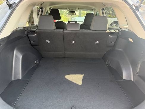 Used 2022 Toyota RAV4 LE AWD/4WD image 30