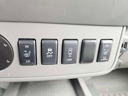 Used 2020 Nissan Frontier SV RWD image 28
