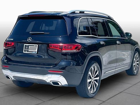 Used 2021 Mercedes-Benz GLB 250 image 12