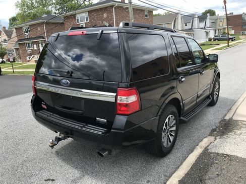 Used 2017 Ford Expedition XLT AWD/4WD image 5