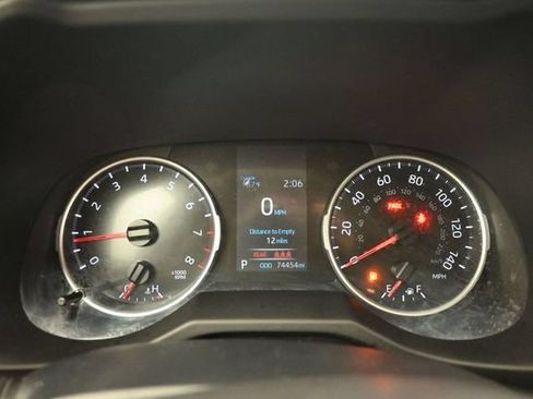 Used 2022 Toyota RAV4 LE FWD image 13