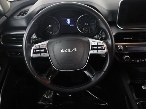 Used 2022 Kia Telluride LX image 34