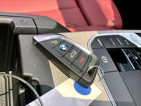 Used 2026 BMW 330i Sedan RWD image 14