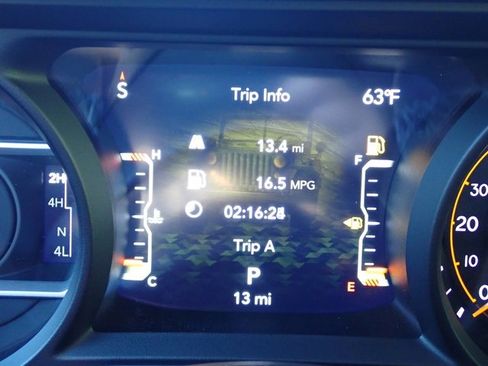 New 2025 Jeep Gladiator Sport image 20