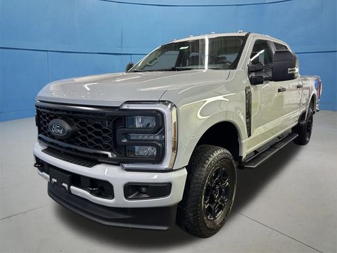 New 2026 Ford F250 XL w/ STX Appearance Package AWD/4WD image 5