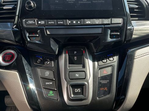 Used 2023 Honda Odyssey Elite image 14