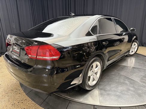 Used 2015 Volkswagen Passat 1.8T Limited Edition image 8