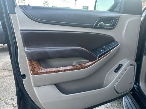 Used 2016 Chevrolet Suburban LTZ image 21