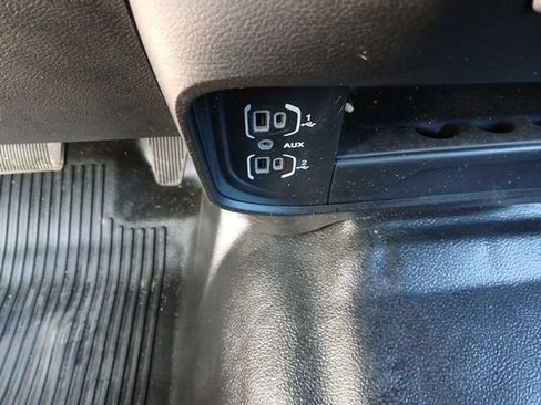 Used 2024 RAM 2500 Tradesman w/ Chrome Appearance Group image 37