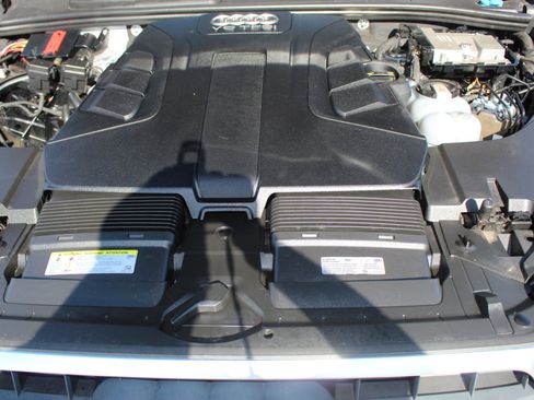 Used 2017 Audi Q7 3.0T Premium Plus image 34