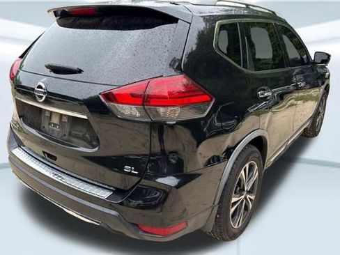 Used 2017 Nissan Rogue SL FWD image 6