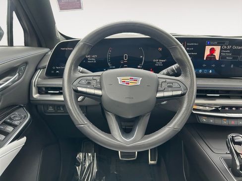 Used 2024 Cadillac XT4 Sport image 14