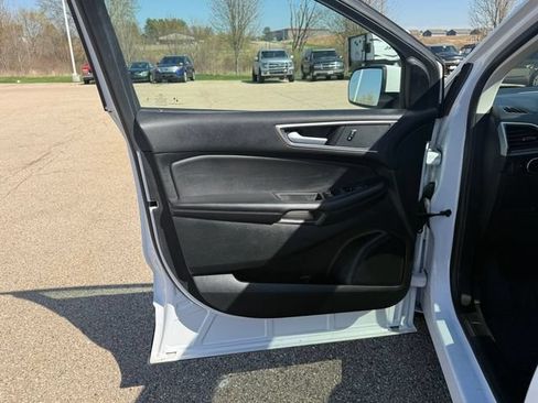 Used 2024 Ford Edge SEL w/ Convenience Package AWD/4WD image 9