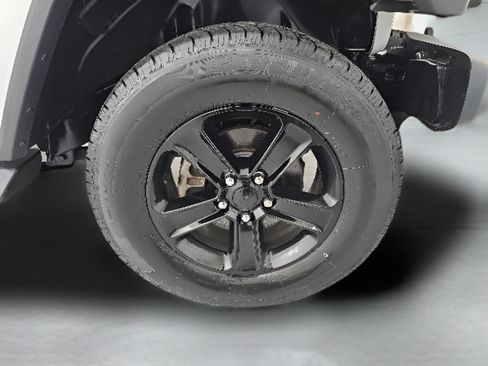 Used 2020 Jeep Wrangler Unlimited Sahara AWD/4WD image 8