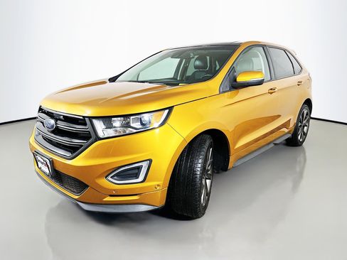Used 2015 Ford Edge Sport w/ Equipment Group 401A FWD image 3