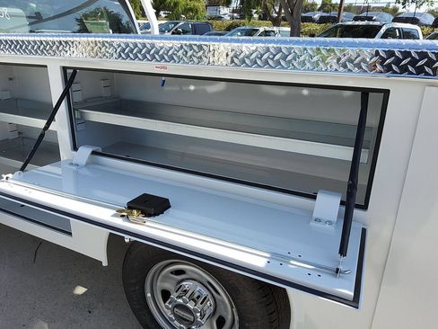 New 2025 Ford F350 XL w/ XL Chrome Package RWD image 14