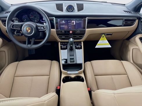 New 2026 Porsche Macan image 26