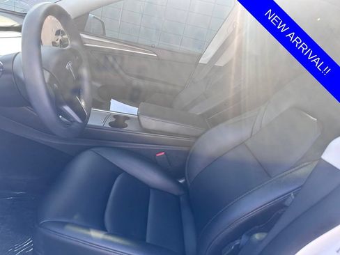Used 2023 Tesla Model Y Long Range AWD/4WD image 16