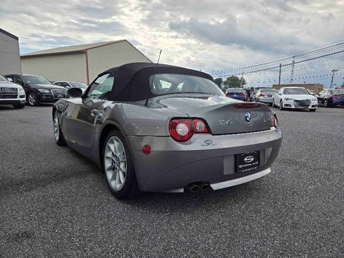 Used 2005 BMW Z4 2.5i image 5