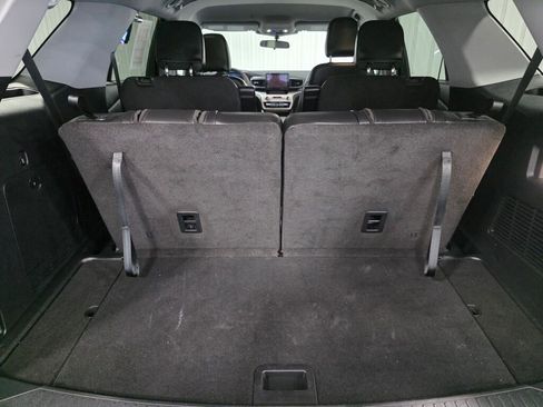 Used 2024 Ford Explorer XLT w/ Equipment Group 202A AWD/4WD image 12