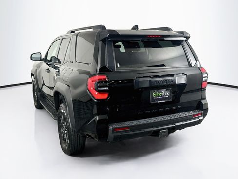 Used 2025 Toyota 4Runner SR5 AWD/4WD image 5
