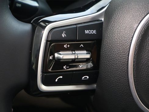 Used 2023 Kia Sorento EX w/ Panoramic Sunroof Package image 25