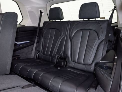 Used 2019 BMW X7 xDrive40i w/ Premium Package AWD/4WD image 28