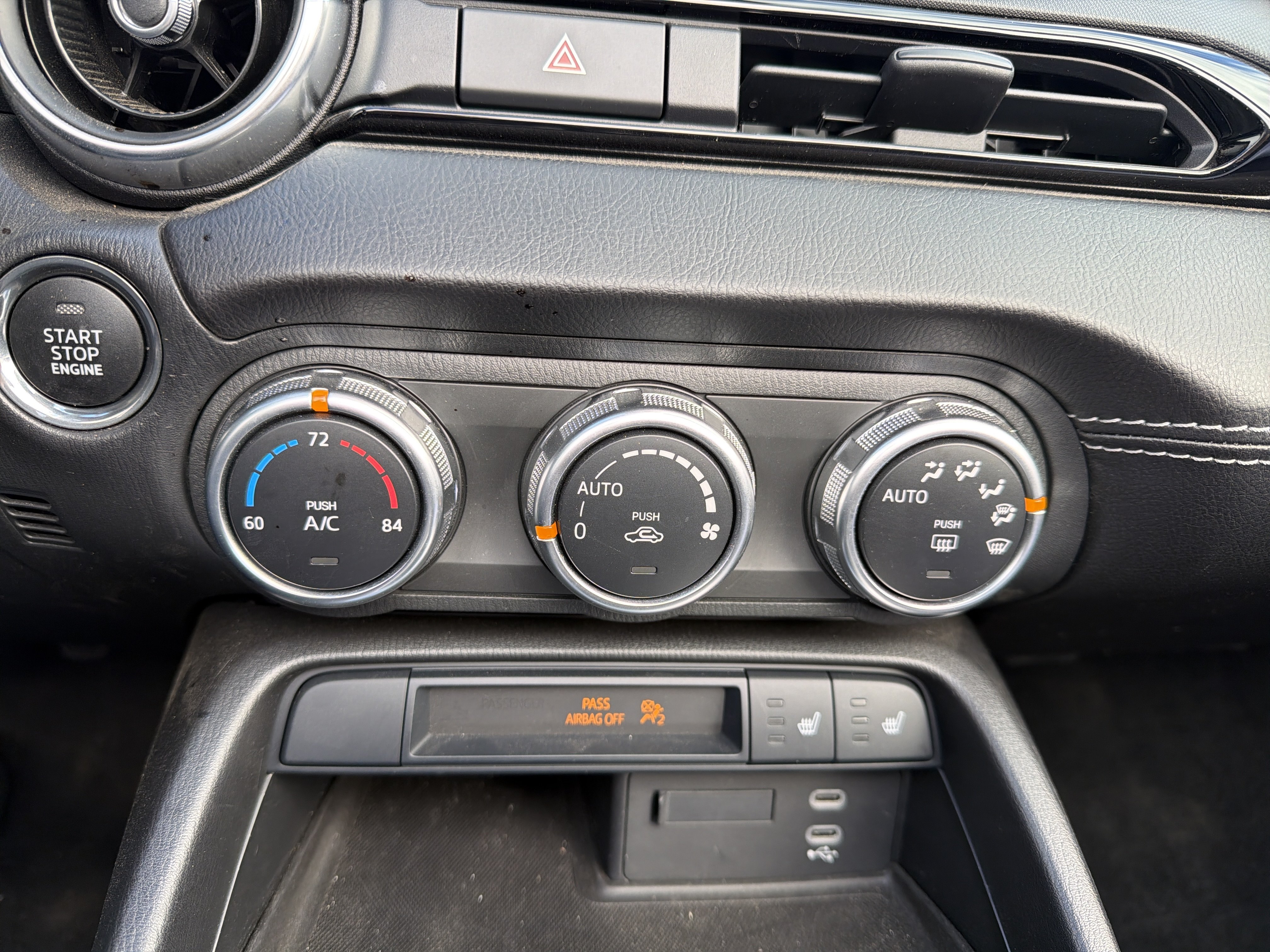 Used 2024 MAZDA MX-5 Miata Grand Touring RWD image 23