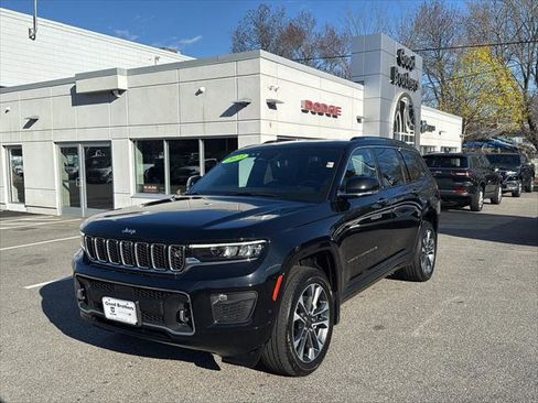 Certified 2023 Jeep Grand Cherokee L Overland w/ Advanced Protech Group III AWD/4WD image 1