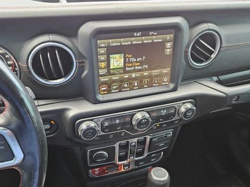Used 2020 Jeep Gladiator Rubicon image 15