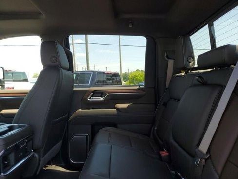 New 2026 GMC Sierra 2500 Denali w/ Technology Package AWD/4WD image 10