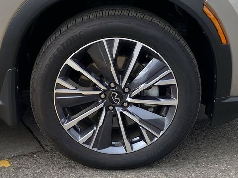 Certified 2026 INFINITI QX60 Luxe w/ Family Package image 7