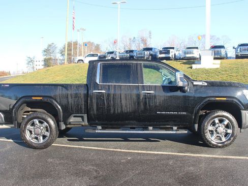 Used 2025 GMC Sierra 2500 SLT w/ SLT Premium Package image 7