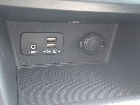 Certified 2023 Subaru Forester Premium AWD/4WD image 25