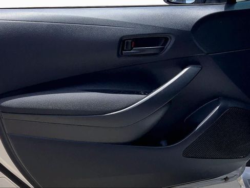 Used 2025 Toyota Corolla LE FWD image 21