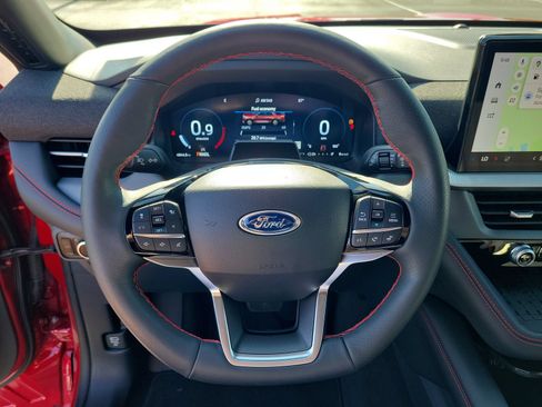 Certified 2025 Ford Explorer ST-Line w/ Premium Package RWD image 20