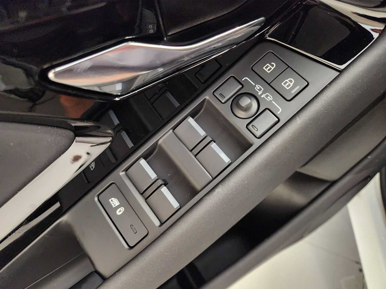 New 2026 Land Rover Range Rover Evoque S AWD/4WD image 21