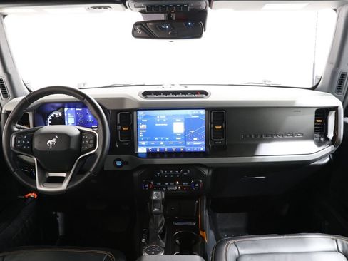Used 2021 Ford Bronco Badlands AWD/4WD image 17