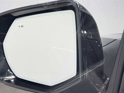 Used 2023 Cadillac Escalade ESV Premium Luxury image 13