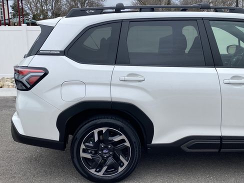Used 2025 Subaru Forester Limited image 6