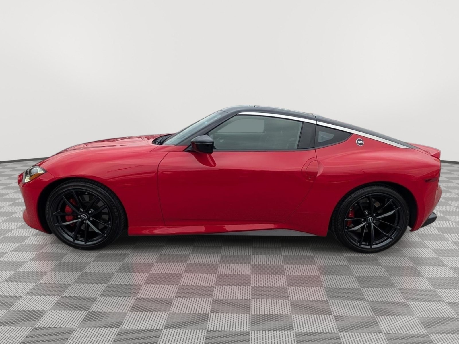 Used 2025 Nissan Z Performance w/ Floor Mat Package RWD image 2