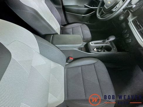 Used 2024 Chevrolet Trax LS w/ LS Convenience Package FWD image 35