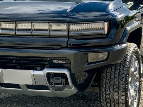 New 2025 GMC Hummer EV 3X w/ LPO, Illumination Package image 15