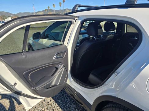 Used 2019 Mercedes-Benz GLA 250 4MATIC image 17