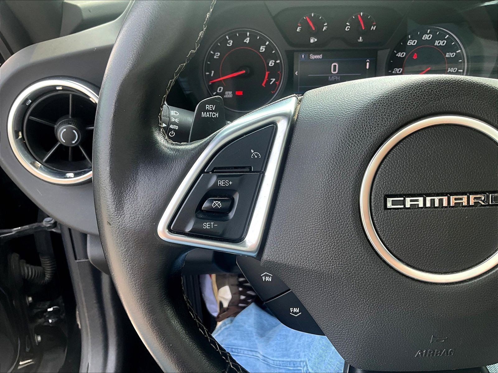 Used 2021 Chevrolet Camaro LT RWD image 10