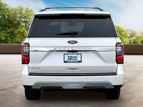 Used 2018 Ford Expedition Max Limited w/ Equipment Group 301A AWD/4WD image 2