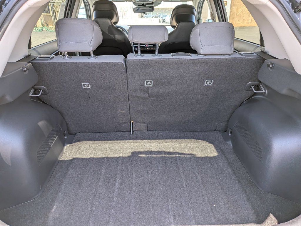 Used 2025 Kia Niro LX FWD image 28