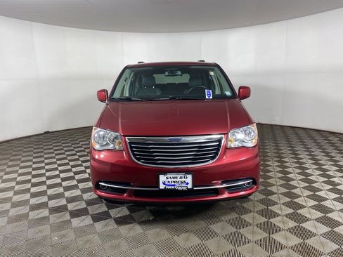 Used 2016 Chrysler Town & Country Touring w/ Driver Convenience Group image 5